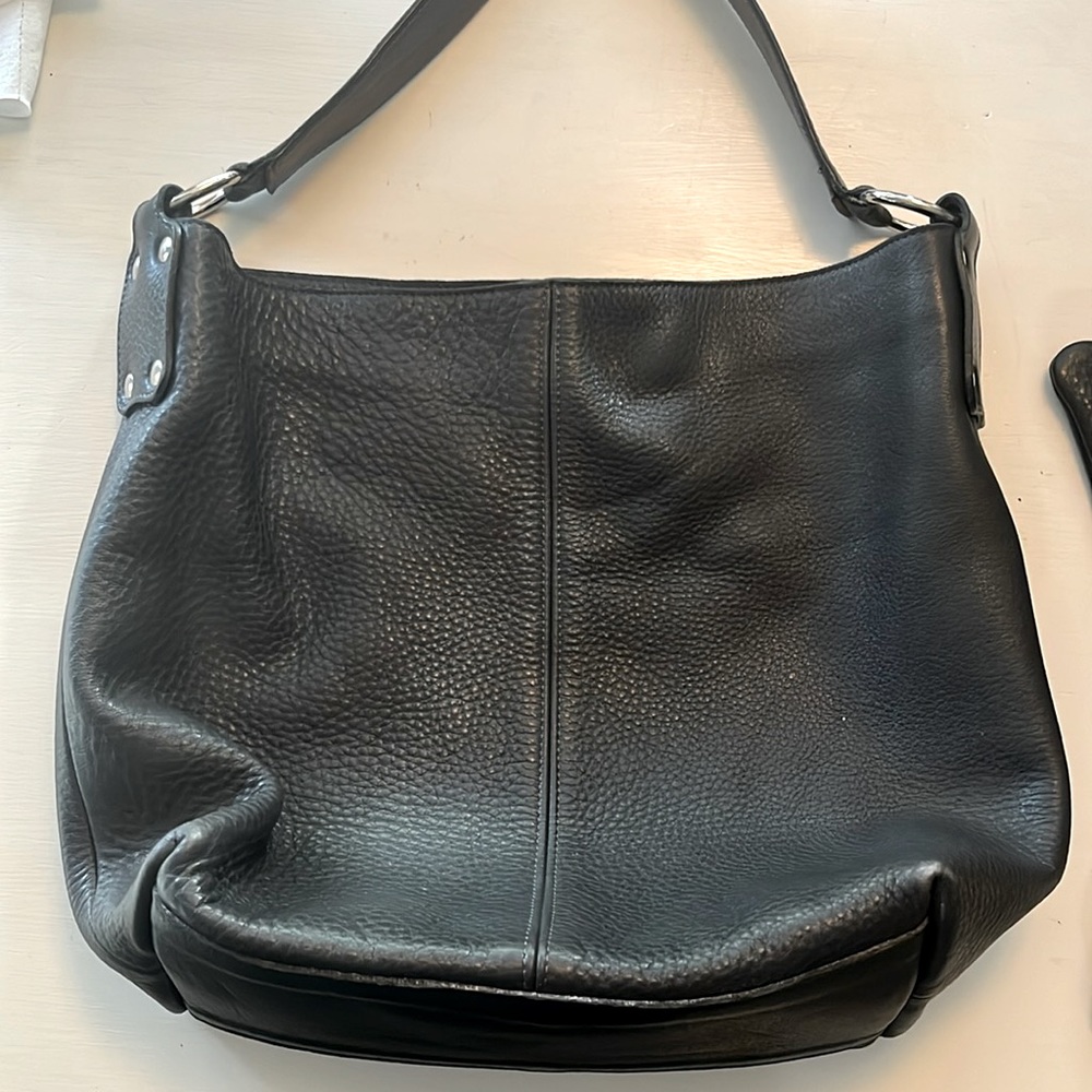 Quelli Della Pelle Italy soft black pebbled leather bucket bag/purse, handbag